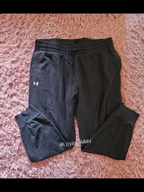 ✨️Under Armour Womens Black Jogger Sweatpants